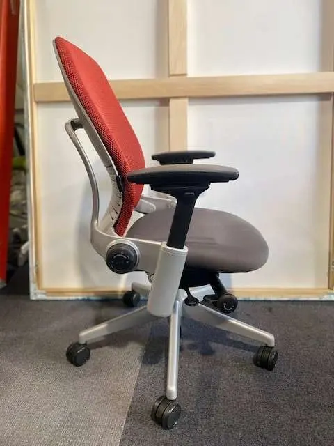 Steelcase_B2B_Leap_V2